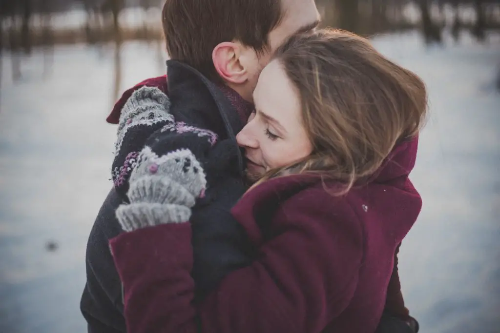 10 activités à faire en couple chez soi en hiver