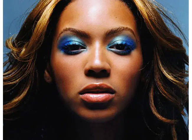 afrosomething-article-300017fullsizeimagebeyonce-face-blue-eyeshadowjpgx