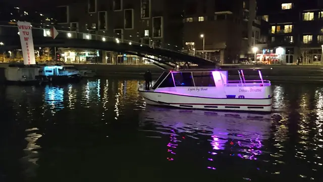lyon-by-boat