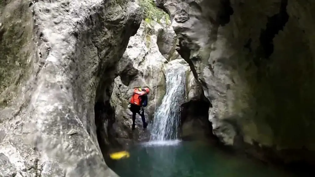 canyoning