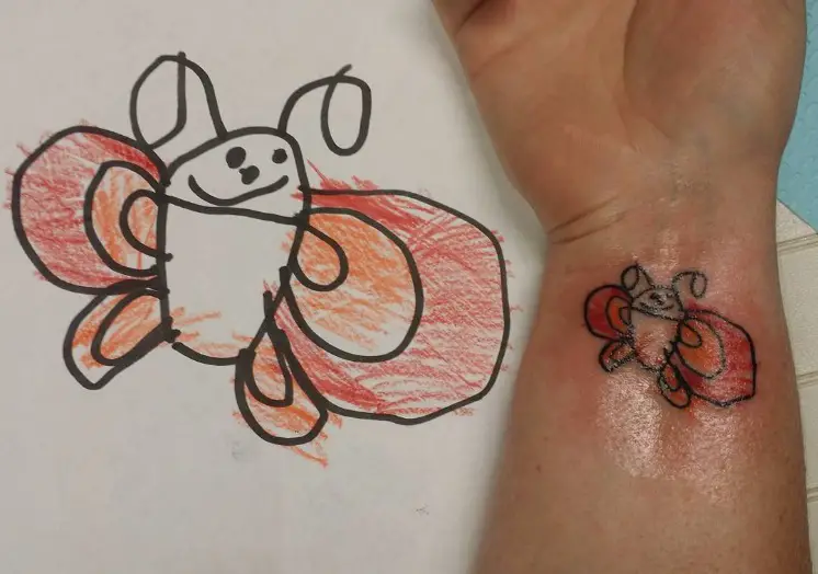 des-parents-se-font-tatouer-les-dessins-de-leur-enfant10