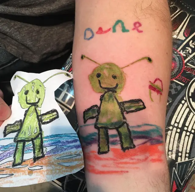 des-parents-se-font-tatouer-les-dessins-de-leur-enfant8