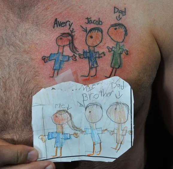 des-parents-se-font-tatouer-les-dessins-de-leur-enfant15
