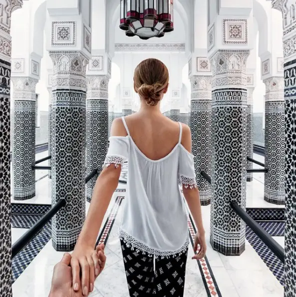 Un couple parodie les célèbres photos Instagram #followmeto-Osmann