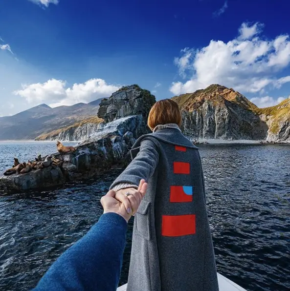 Un couple parodie les célèbres photos Instagram #followmeto-Osmann