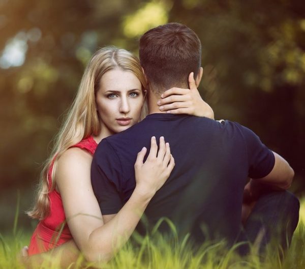 Comment Se Termine Une Relation Pansement Qu'est-ce qu'une relation "kleenex" ou relation "pansement" | Parler d