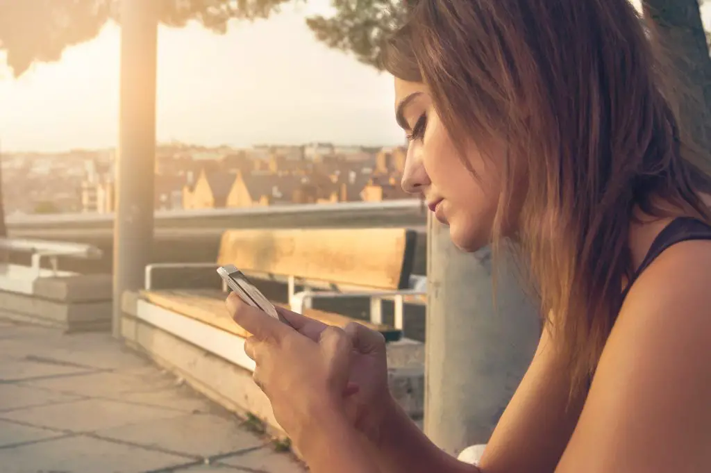 Mon ex sort avec quelqu’un d’autre mais veut que je revienne