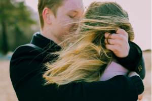 Retrouver Un Amour De Jeunesse 30 Ans Apres Temoignage Parler D Amour