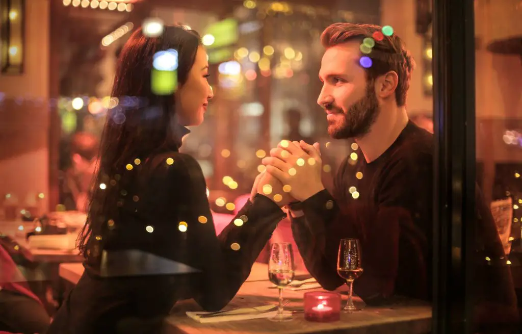 Nouvel An en couple à la maison 15 idées d