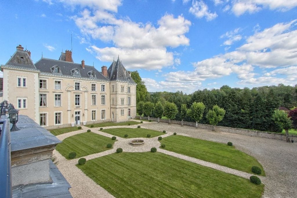 Châteaux en Ile de France pour un mariage : adrien