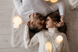 Soirée en amoureux au Nouvel An : 8 idées