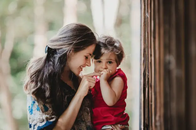 Maman solo épuisée