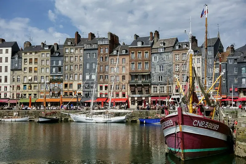 villes balnéaires françaises à visiter en amoureux : honfleur