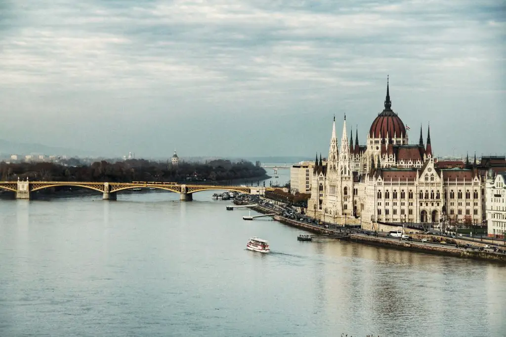 Villes romantiques à visiter en Europe en hiver  : budapest