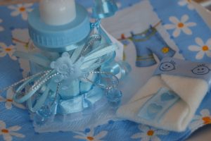 Annoncer la grossesse aux parents : 14 idées originales