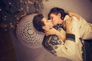 14 idées romantiques de réveillon du Nouvel An pour couple