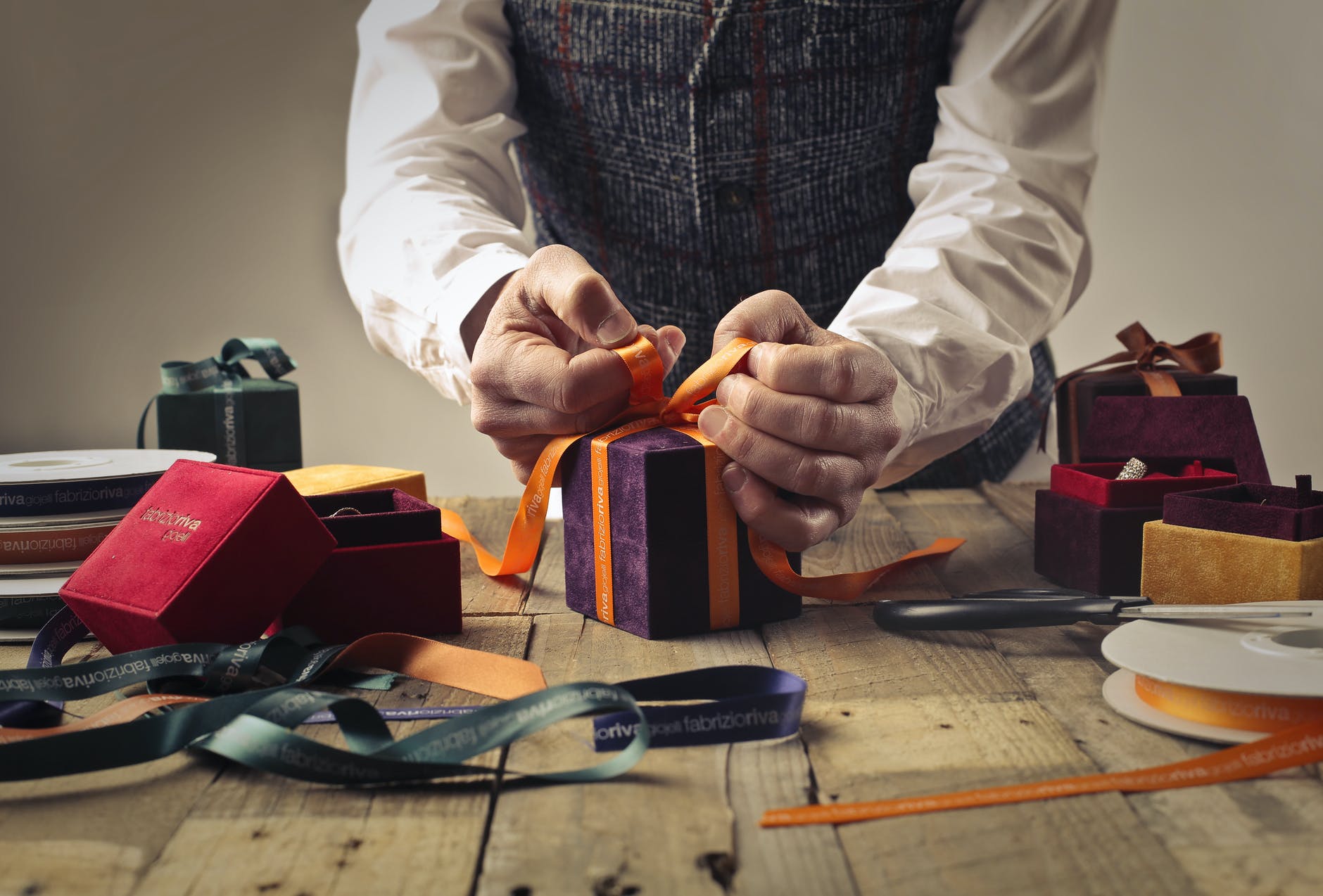 10 idées de cadeaux pour fêter vos 10 ans de vie commune Parler d'Amour