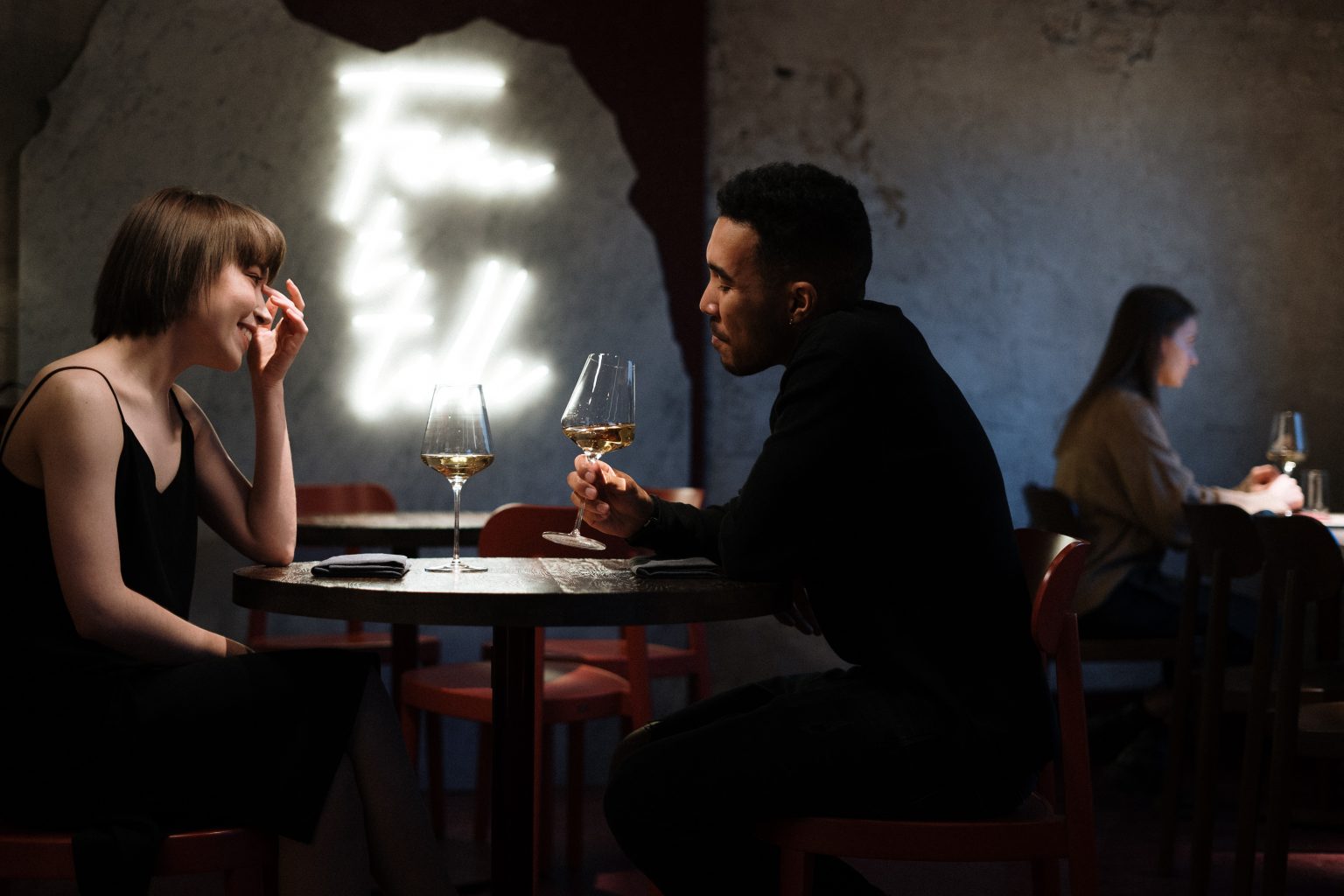 Comment avouer ses sentiments à son crush : 10 conseils - Parler d'Amour