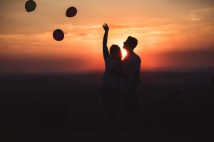 amoureux coucher de soleil