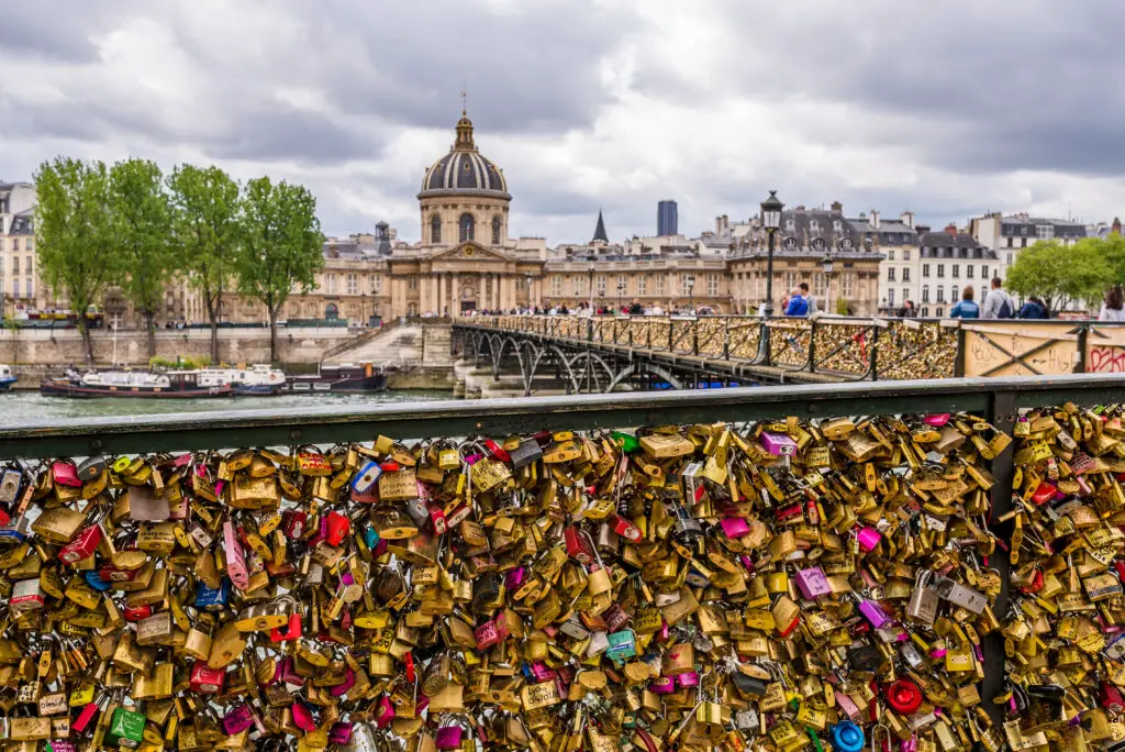 sortie en amoureux gratuite à faire à Paris